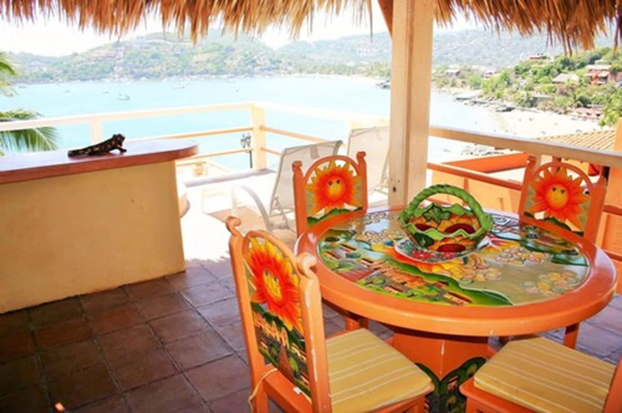 Hotel Casa Sun And Moon Zihuatanejo Exterior photo