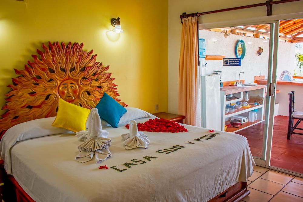 Hotel Casa Sun And Moon Zihuatanejo Exterior photo
