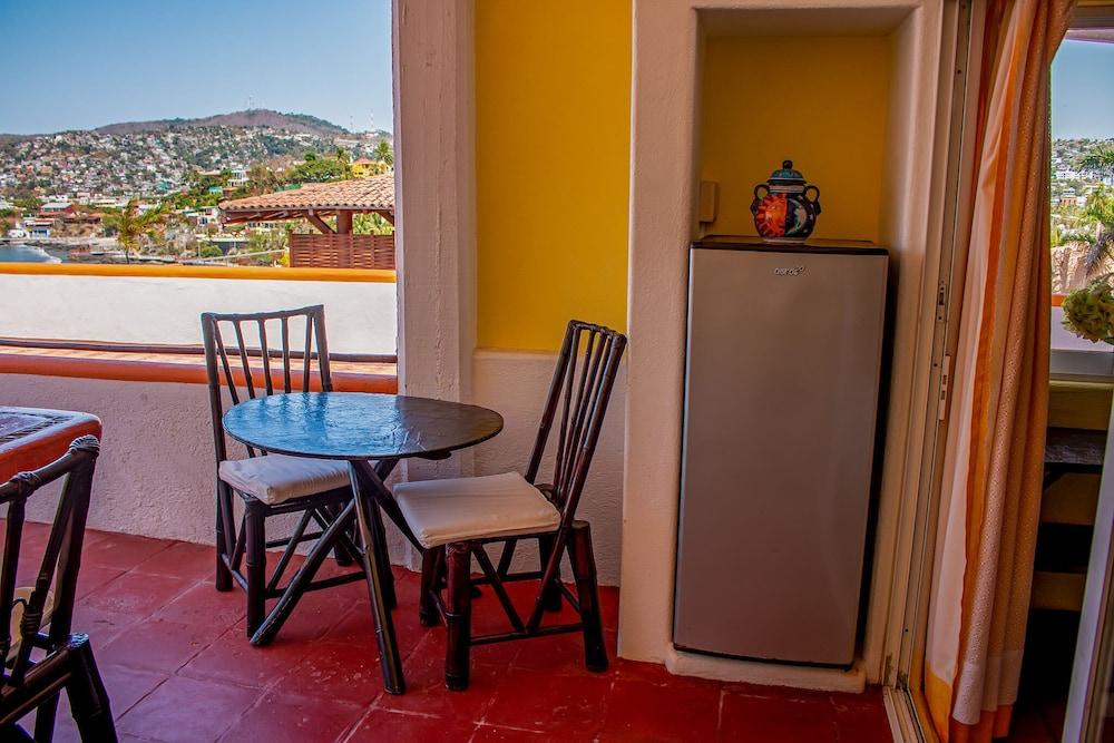Hotel Casa Sun And Moon Zihuatanejo Exterior photo
