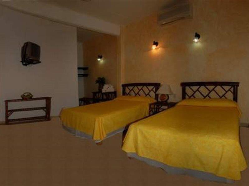 Hotel Casa Sun And Moon Zihuatanejo Exterior photo